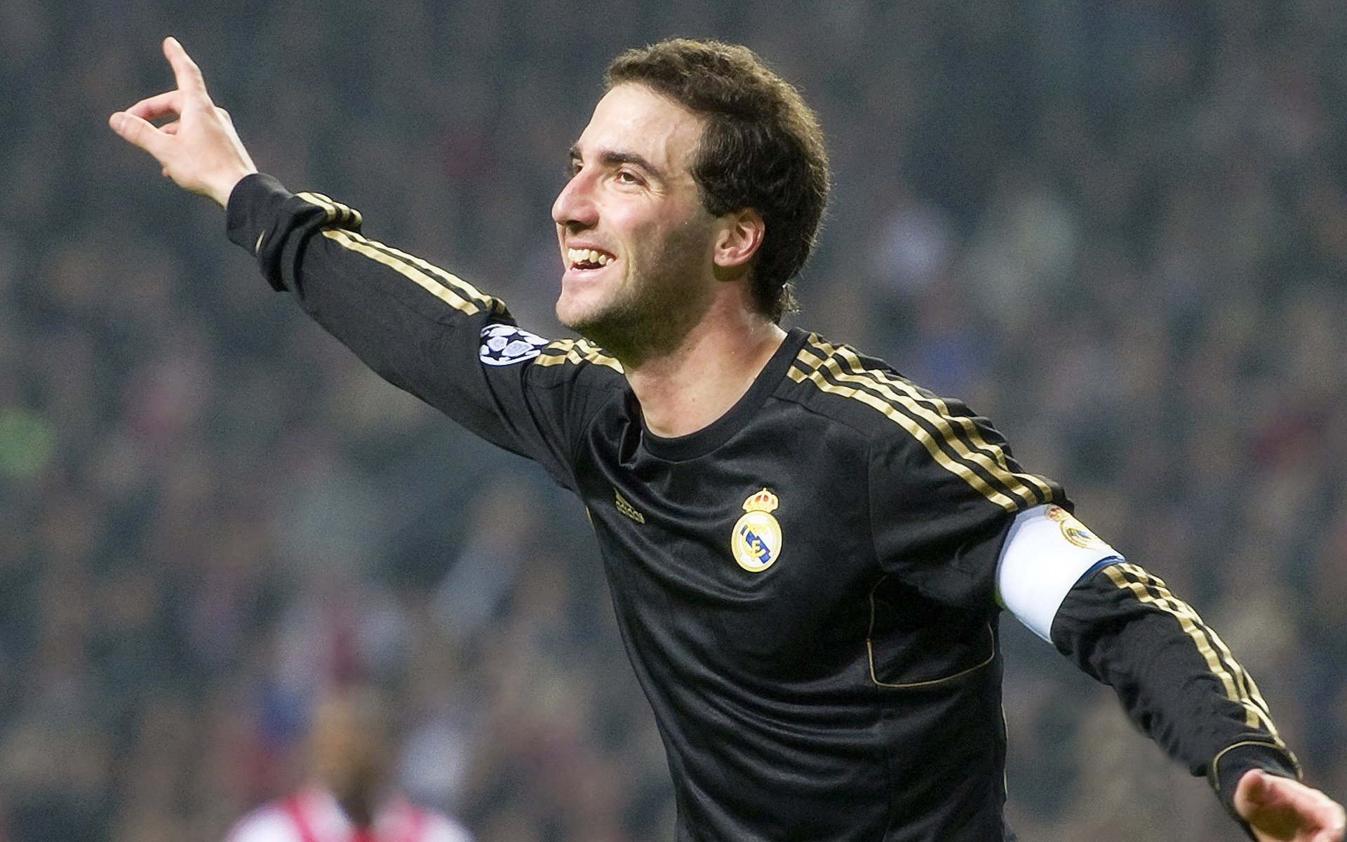 范戴克一夫当关，几内亚力克塞内加尔的战术密码与个人英雄主义的完美交融