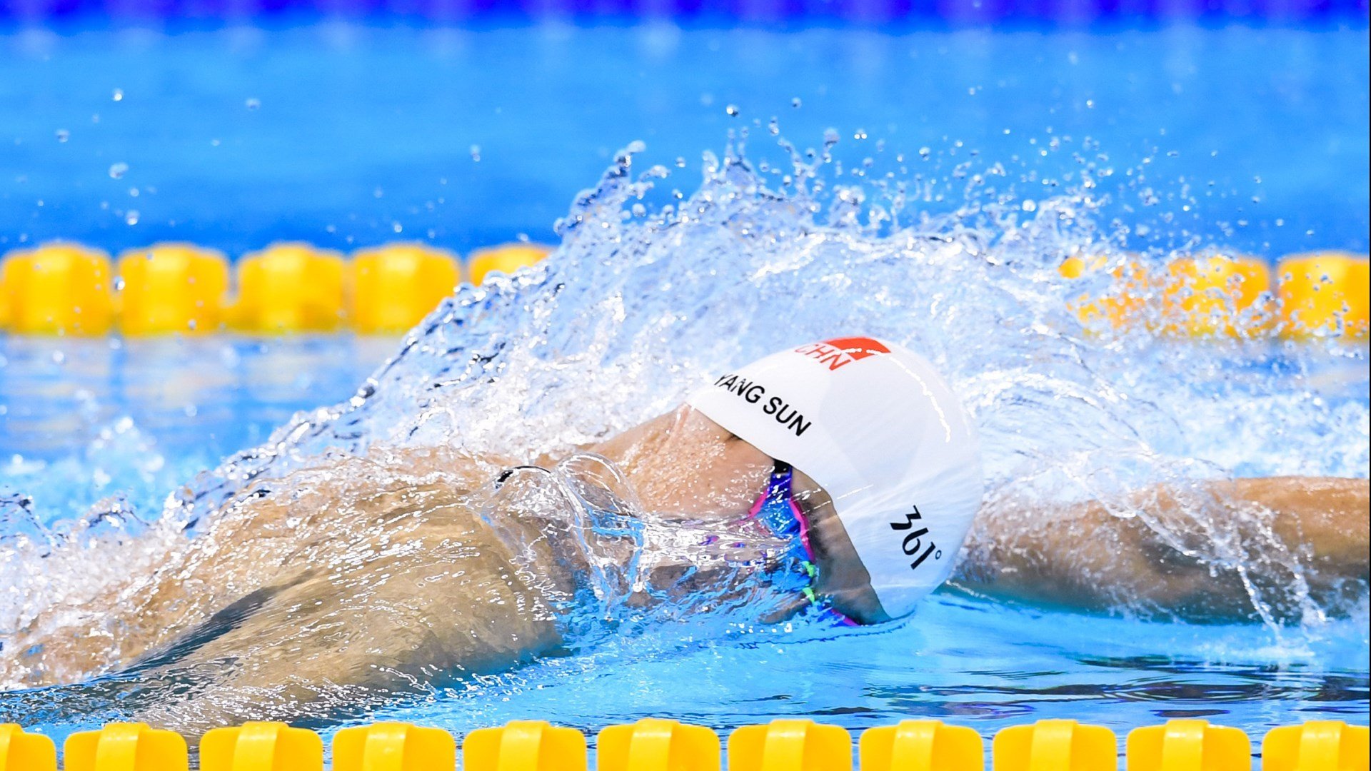 西亚雄鹰展翅南半球，伊朗制霸新西兰，黄喜灿统治全场的战术启示