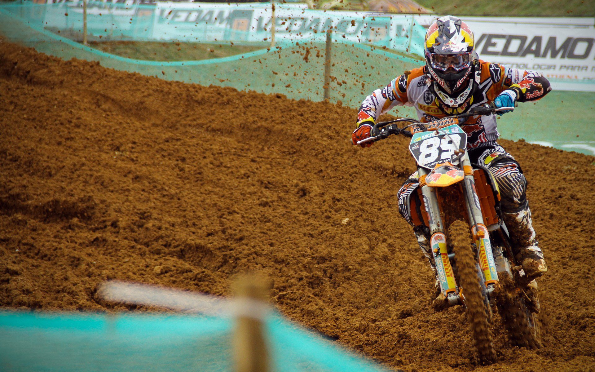 唯一性之战,多特蒙德粉碎里昂,恩佐如何以非典型方式接管欧冠淘汰赛