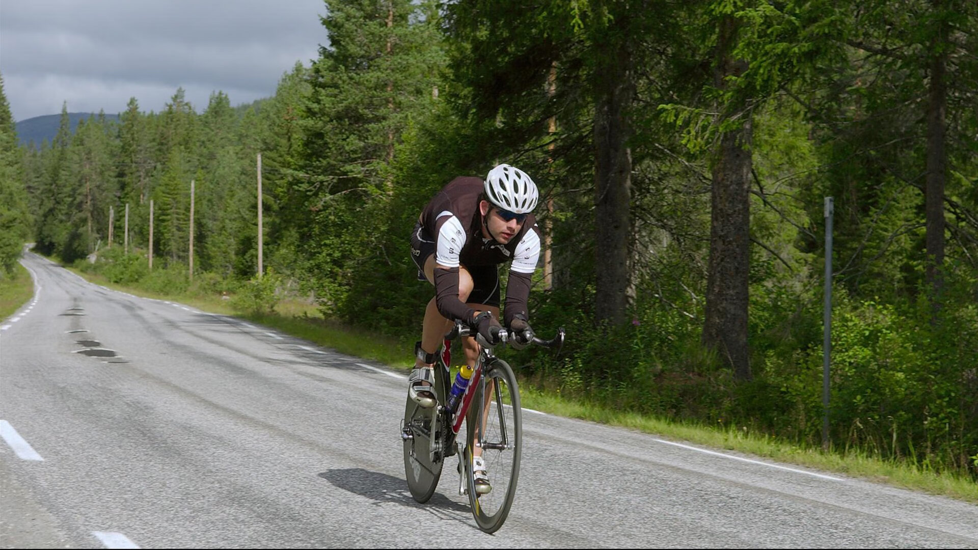 开云体育中国-当红魔席卷桑巴之地，哈弗茨的魔法点燃世纪对决