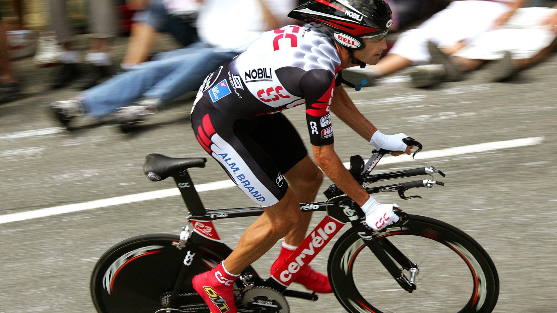 福登独造三球闪耀全场，切尔西四球轻取塞维利亚展露冠军相